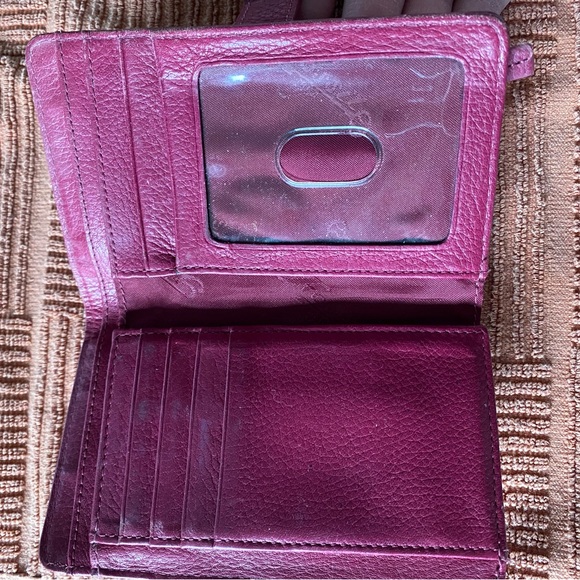 Fossil Pink Wallet - Picture 3 of 3